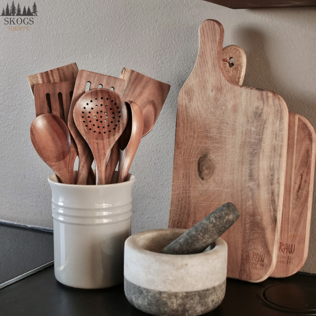 Skogshjerte Kjøkkenset- 100 % tre og skandinavisk design